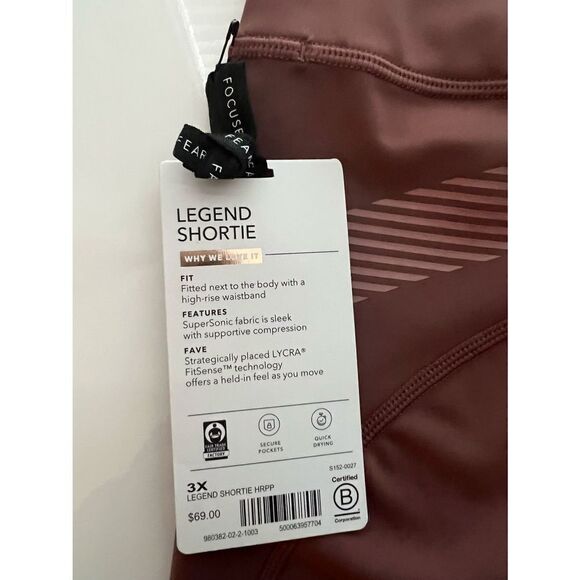 Athleta Legend Shorts  - Picture 2 of 3